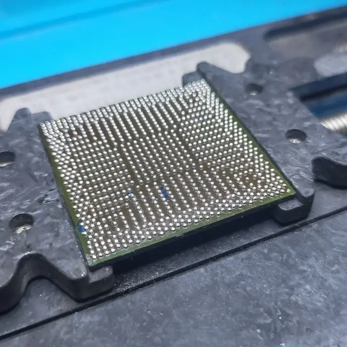 Chip BGA con las bolas nuevas